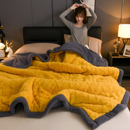 Double Sided Microfiber Fleece Blanket Extra Warm Plush Throw